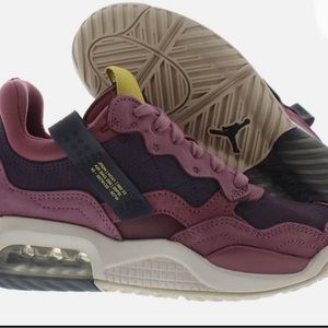 Jordan MA2 Womens Size 8.5 Light Mulberry Saturn Gold CW5992-500 shoe